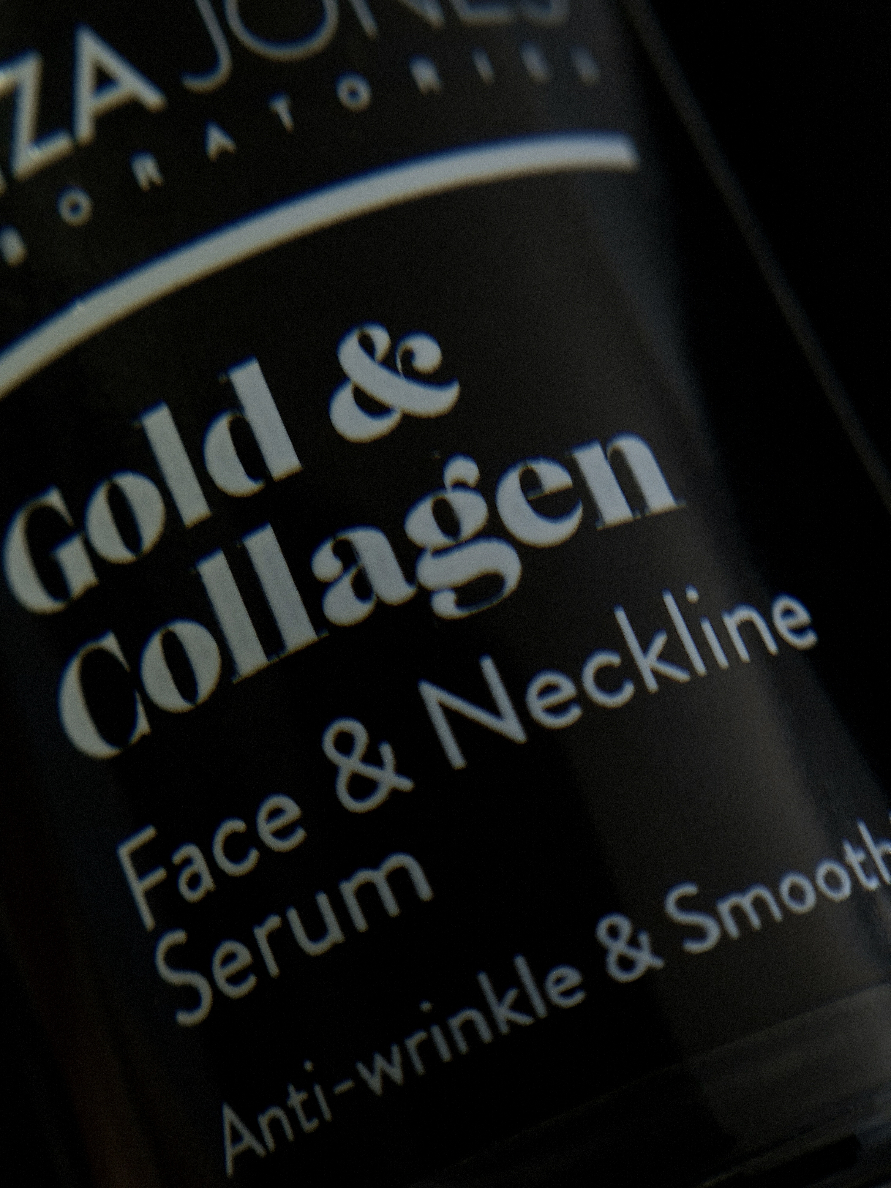 Close-up of the serum’s product label showing text and details.